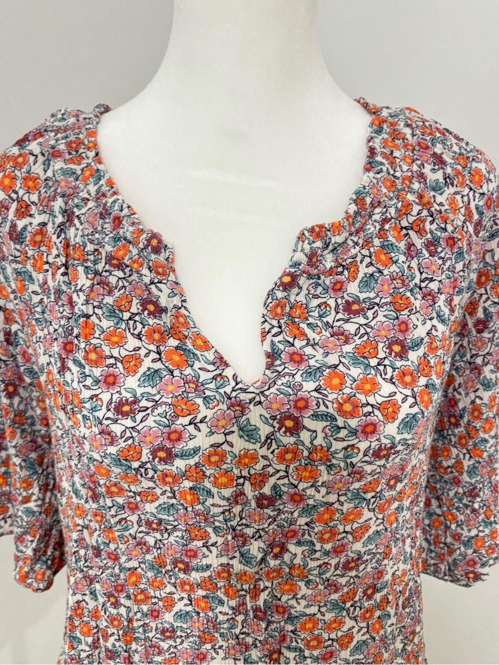 Democracy Floral Peasant Blouse Medium Bell Sleeve Boho Rayon Top - Picture 3 of 13
